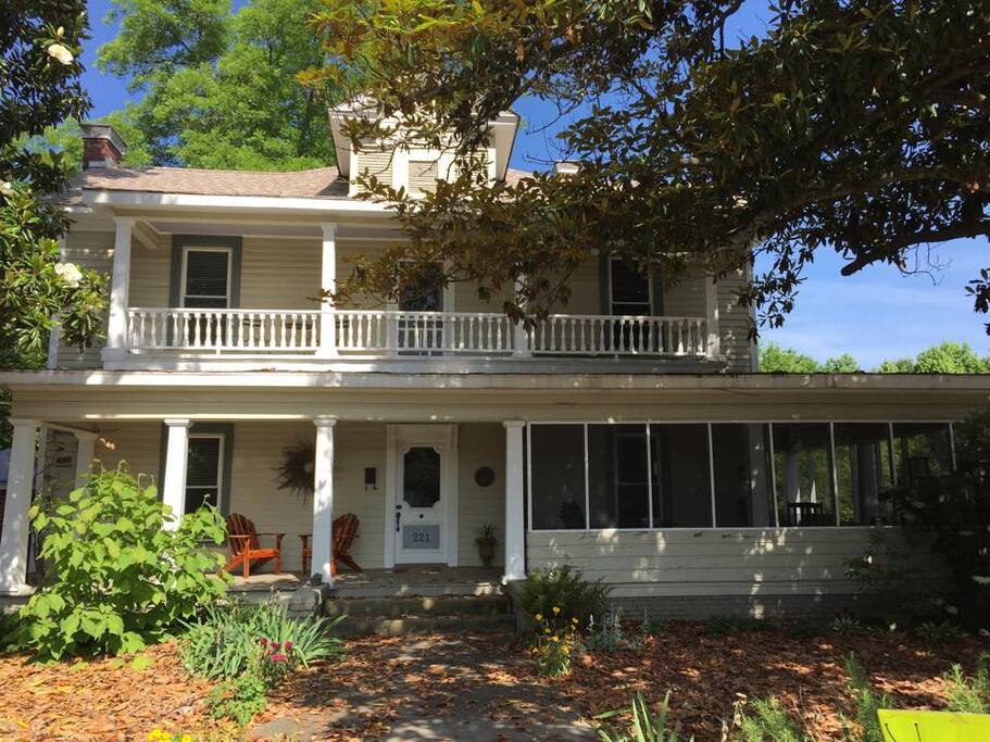 Magnolia House & Gardens