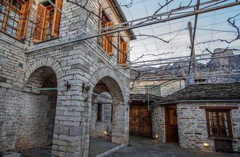 Top Airbnb: Stonehouse "Kamares" in Περιφέρεια Ηπείρου