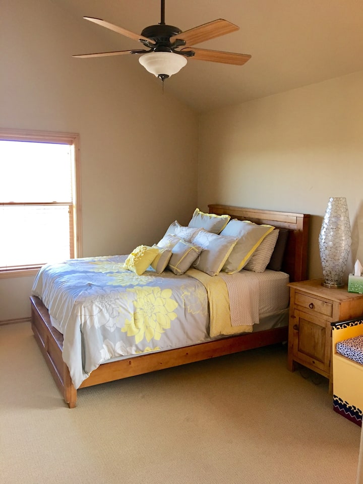 Camera al piano superiore 3, queen-size