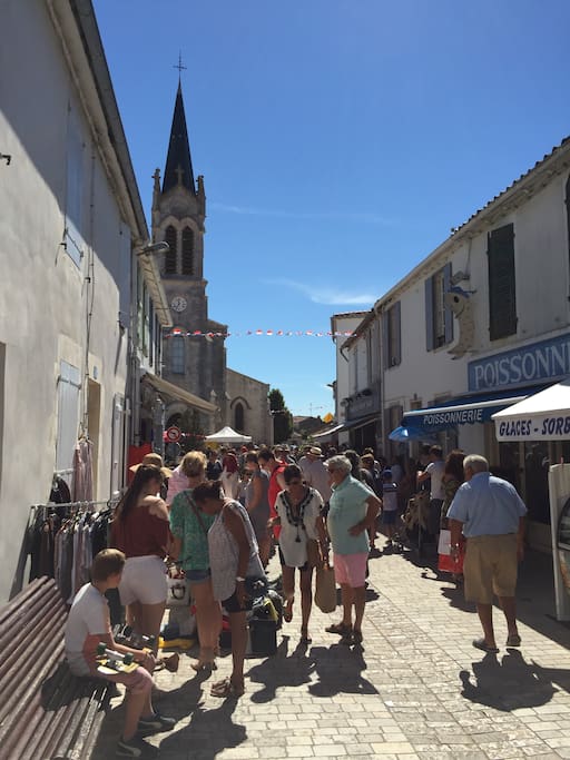 Centre du village de la Couarde est à 10 mins à pied