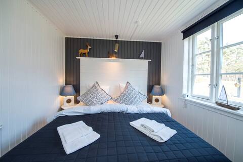 Large holiday apartment (60 m2) 125 meters from the beach.