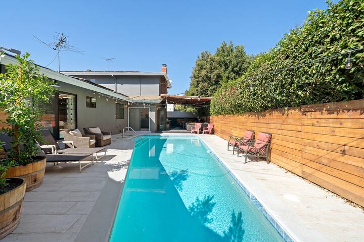 126 Sherman Oaks home -Pool gallery image 3