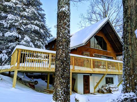 Greenshades, gorgeous chalet  retreat @Jay Peak!