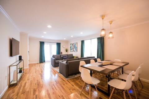 Luxury 3BR Apartment 20 Minutes to TIMES SQUARE