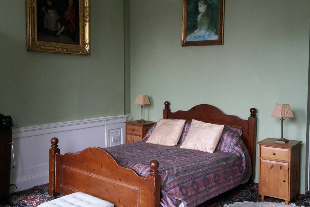 double bedroom