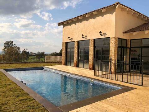 Villa Lavender Villa heated pool 4 bedrooms
