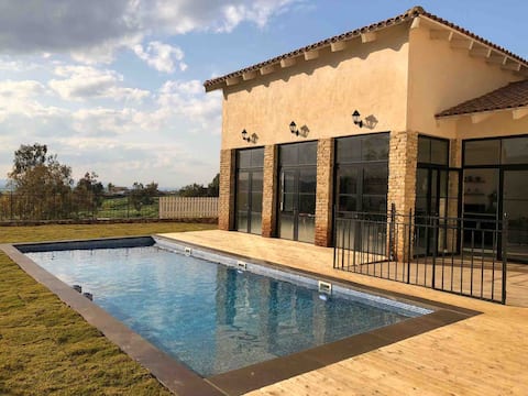 Villa Lavender Villa heated pool 4 bedrooms