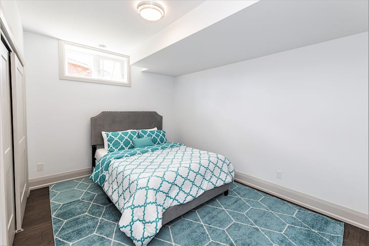 Спалня №5: Организатор на легла и персонализиран гардероб