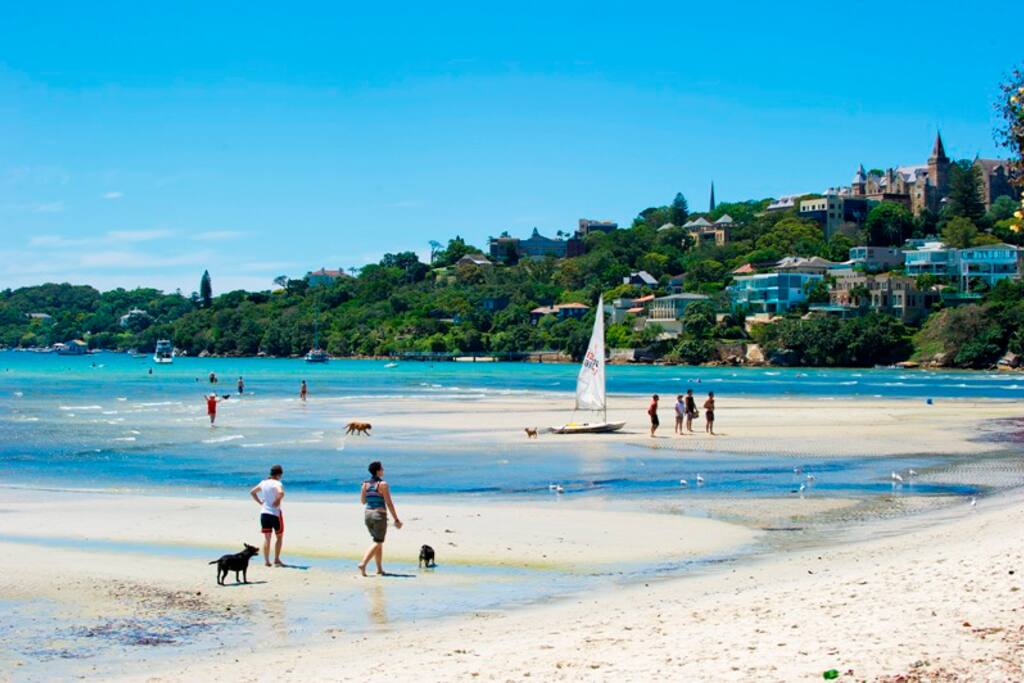 Rose Bay (10min walk)