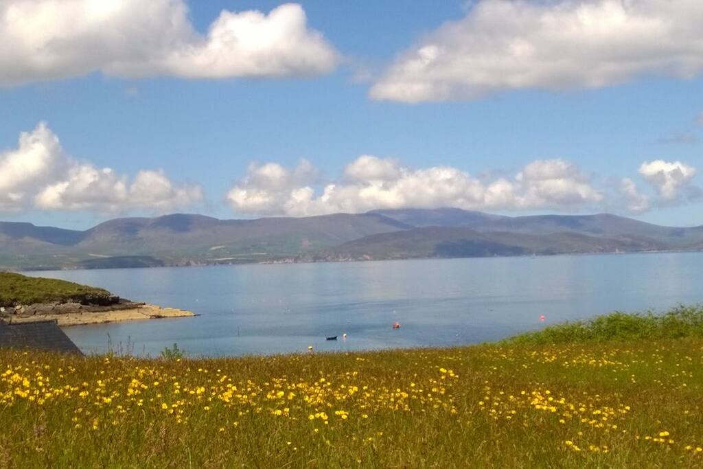 Beachside Holiday House, Kerry Ring Houses for Rent in Kells Bay, Kerry, Ireland