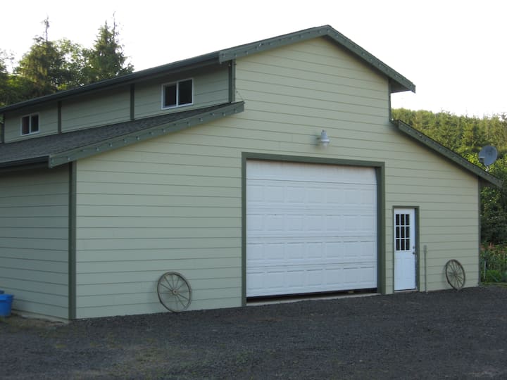 Cottonball Ranch on Scenic Hwy 101 Farm stays for Rent in Cosmopolis