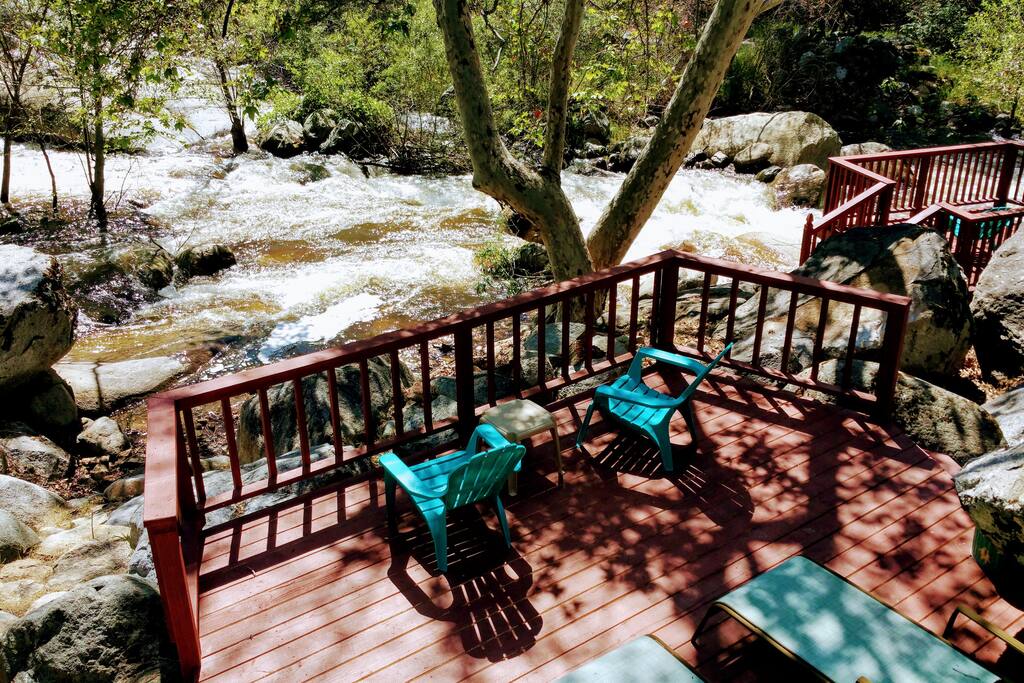 2 decks on the river