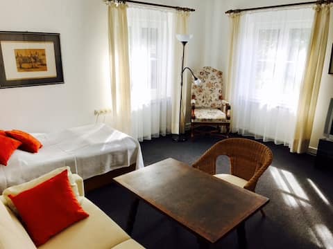 Silent apartment Düsseldorf-Golzheim, near fair