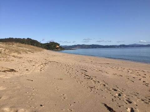 Beach Front Paradise Rings Beach Whitianga