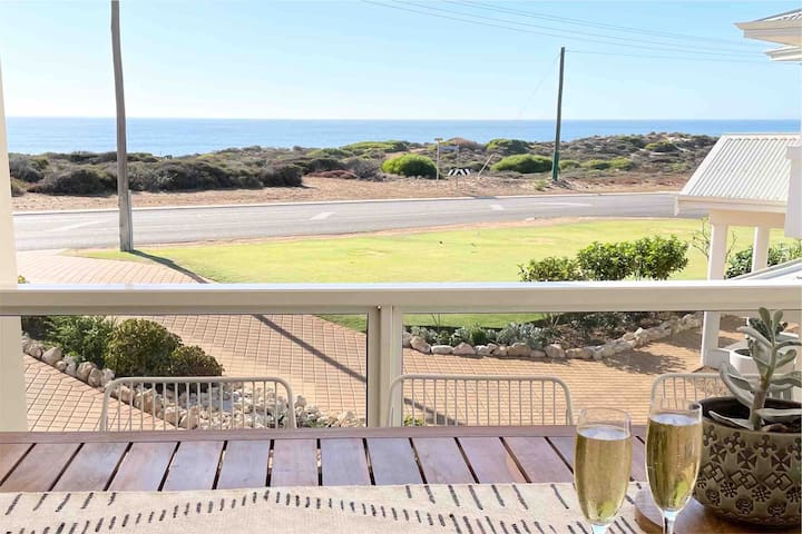 Oceanside, Panoramic view, Central – Sailors View