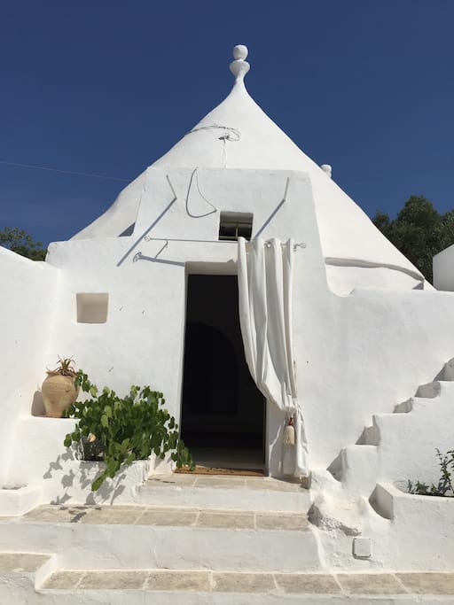 Il trullo centrale Syconium
