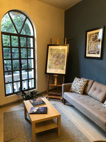 Casa de época con arte y terraza en Roma/Condesa gallery image 2