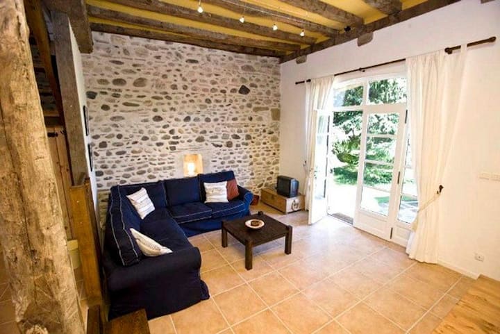 Lovely Converted Barn Near Pyrénées - Pays basque français