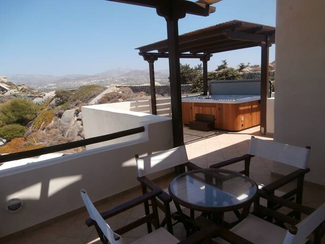 Villa w.breathtaking sea views, hot tub, breakfast gallery image 4