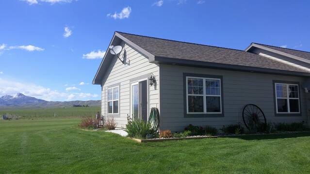 Airbnb Cody Vacation Rentals Places To Stay Wyoming