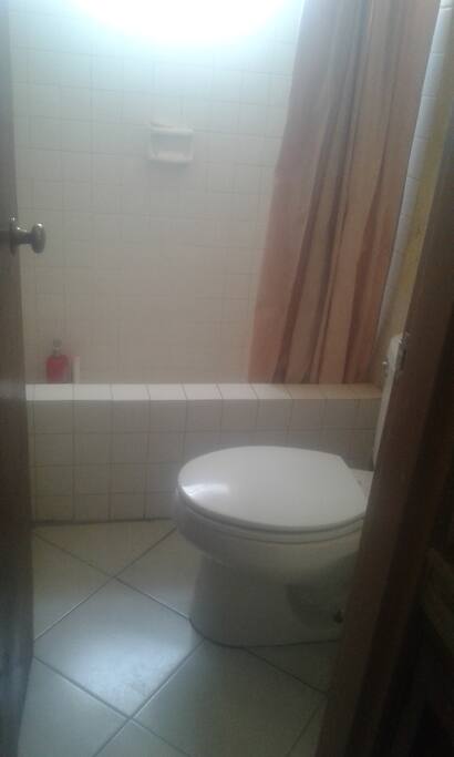 Baño compartido.