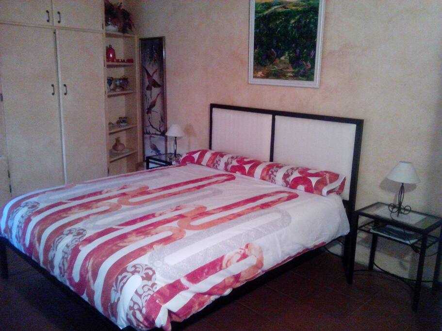 Cama con funda nórdica para la temporada de otoño-invierno