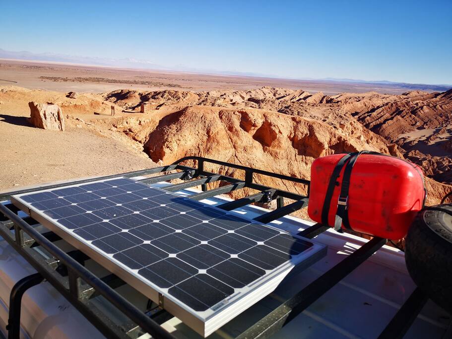 Solar Pane for usb recharge and internal ligths!
