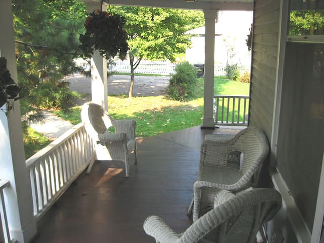 Airbnb Put In Bay Vacation Rentals Places To Stay Ohio