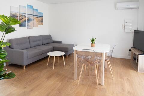 Apartment 1mn from the beach, refurbished