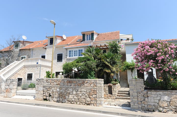 Vodice, stone house, 2+1,parking