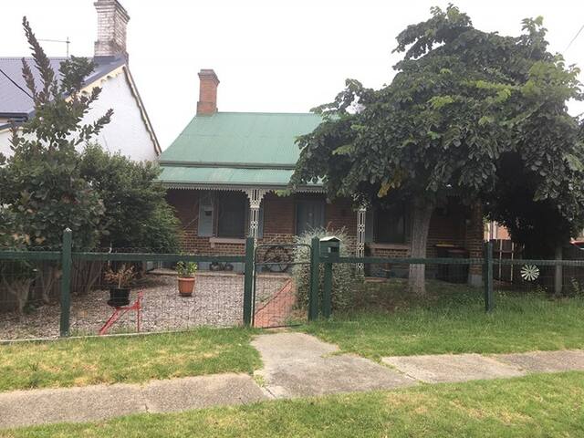 Heritage house in the heart of the city. Room 2