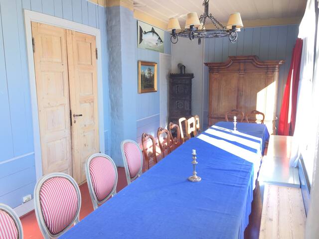 Villa with garden, dining hall and 11 beds in Oslo gallery image 2