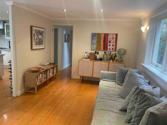 Family home in the heart of Swanbourne gallery image 2