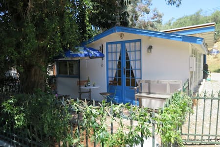 Carmel Valley Village - Studio 50