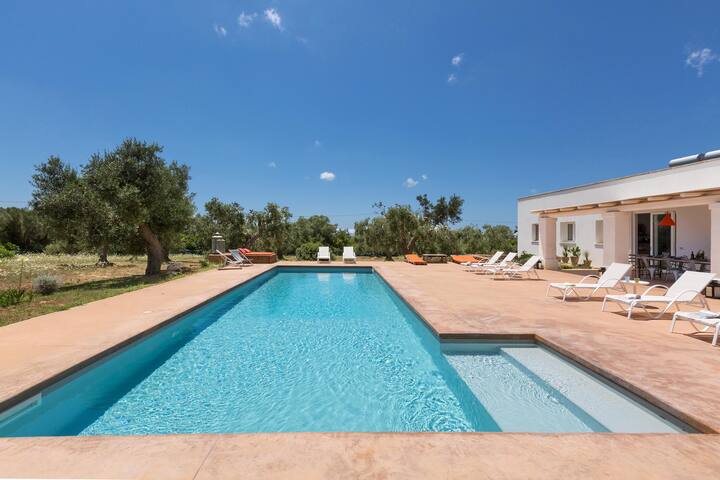 Villa with pool in Puglia Salento gallery image 2