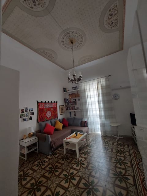 غرفة مشرقة مريحة في قلب مدينة باري