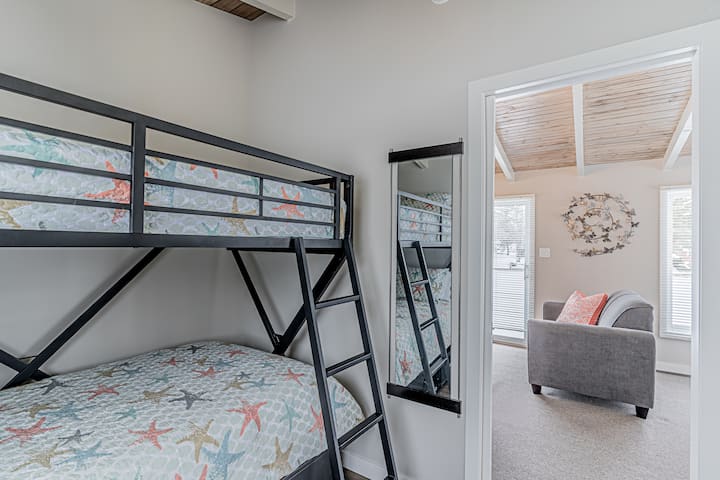 Bedroom with bunkbeds