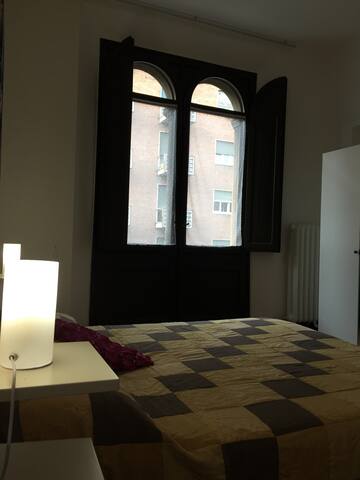 B & B 21 gallery image 3