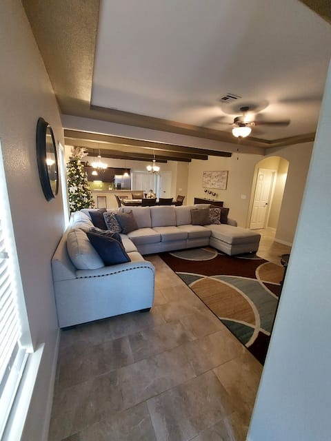 Top Airbnb: Julian's Desert Oasis in El Paso