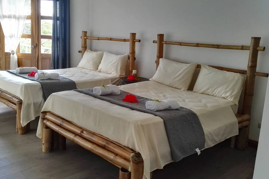 Habitacion con 2 camas matrimonial,2da planta ,balcon