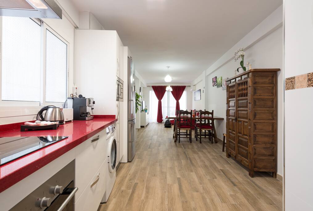 Vista del salón y cocina