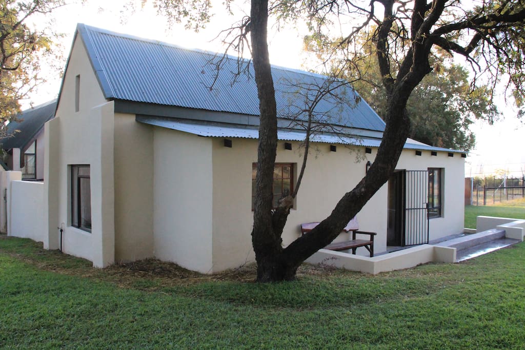 Cottage front
