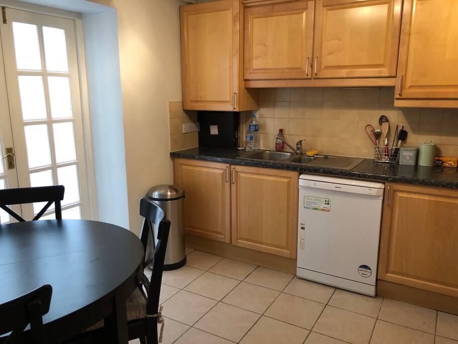 Fully equipped kitchen