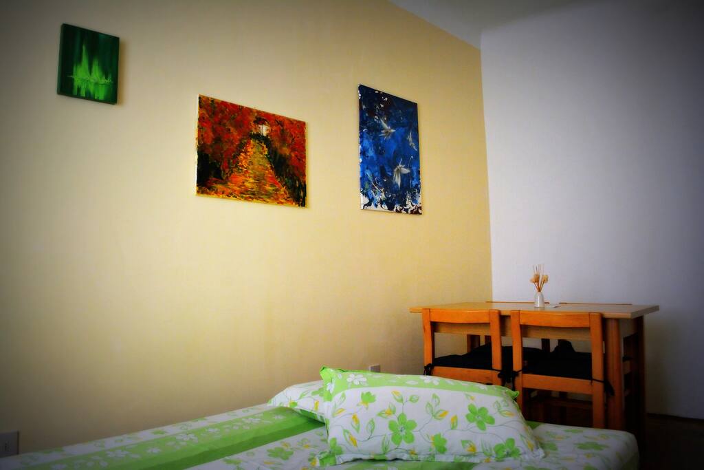 Comfortable double bed. Towels and bed linen will be waiting for you!