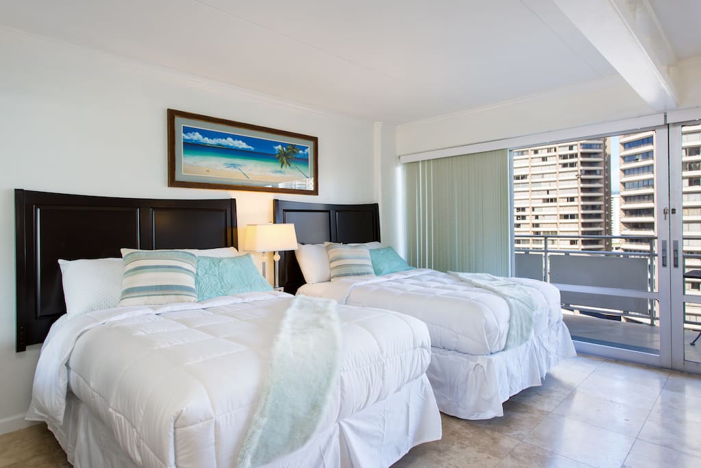 2 Beds clean and comfortable!