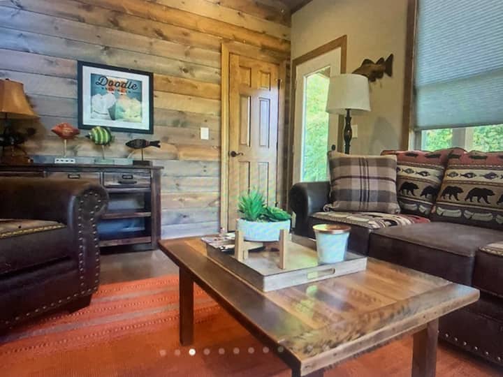 Fishin Hole Cabin On The Tuckasegee River - Sylva, NC