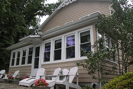 Saint Leonard Vacation Rentals &amp; Homes - Maryland, United 