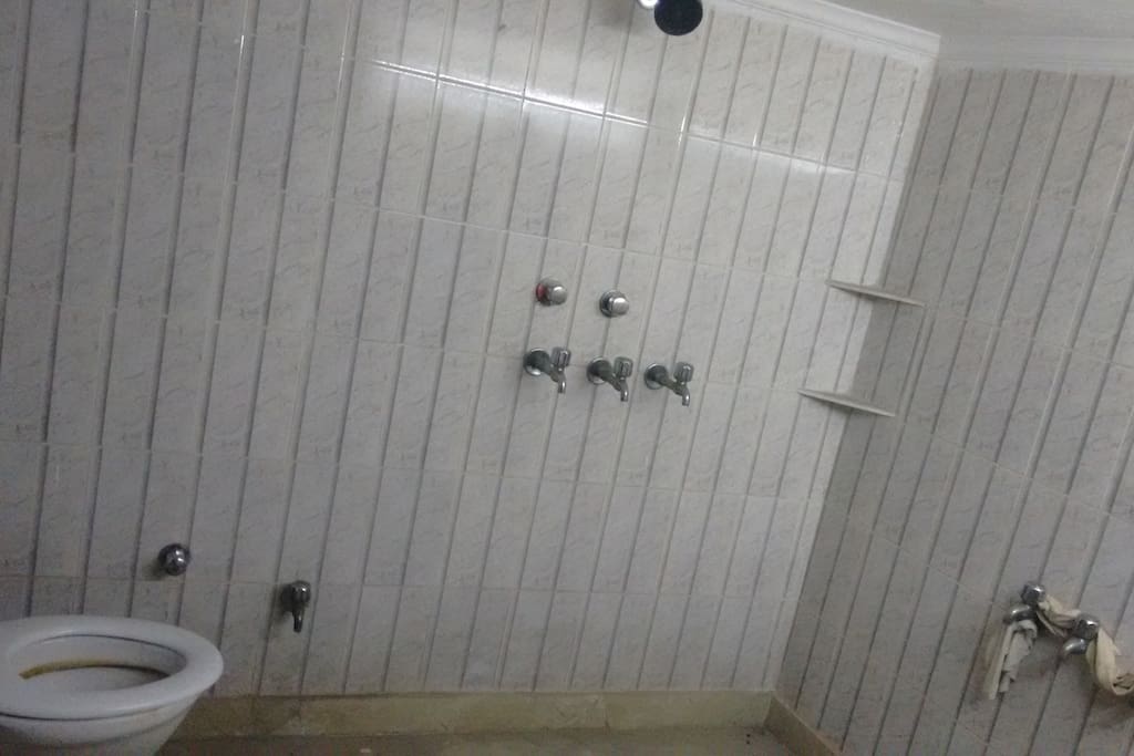 bathroom-2