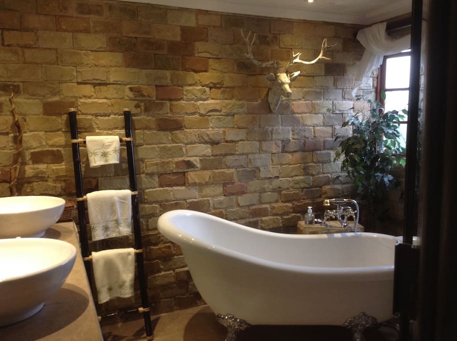 Palm room, luxury ensuite bathroom