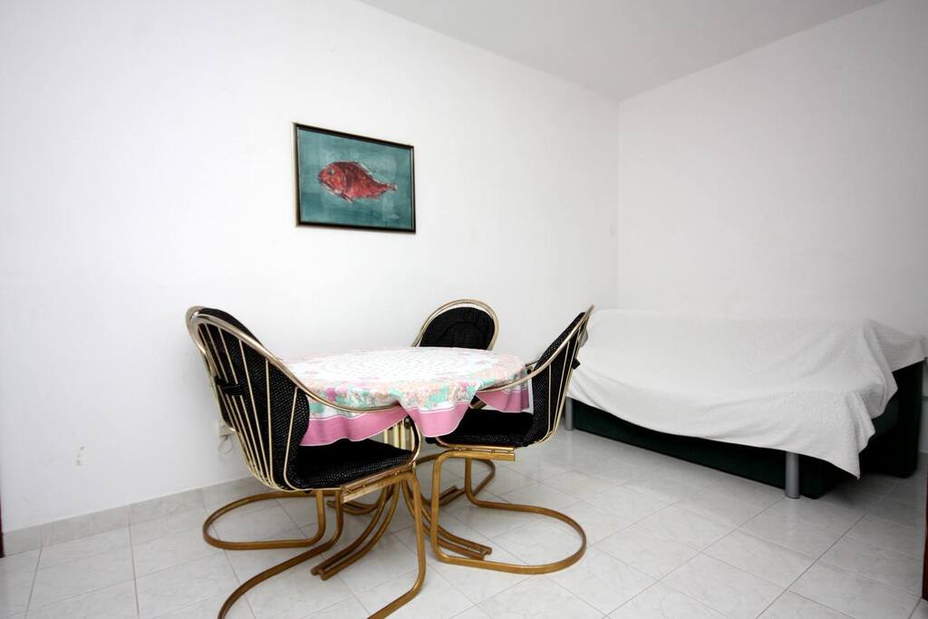 Dining room, Surface: 13 m²